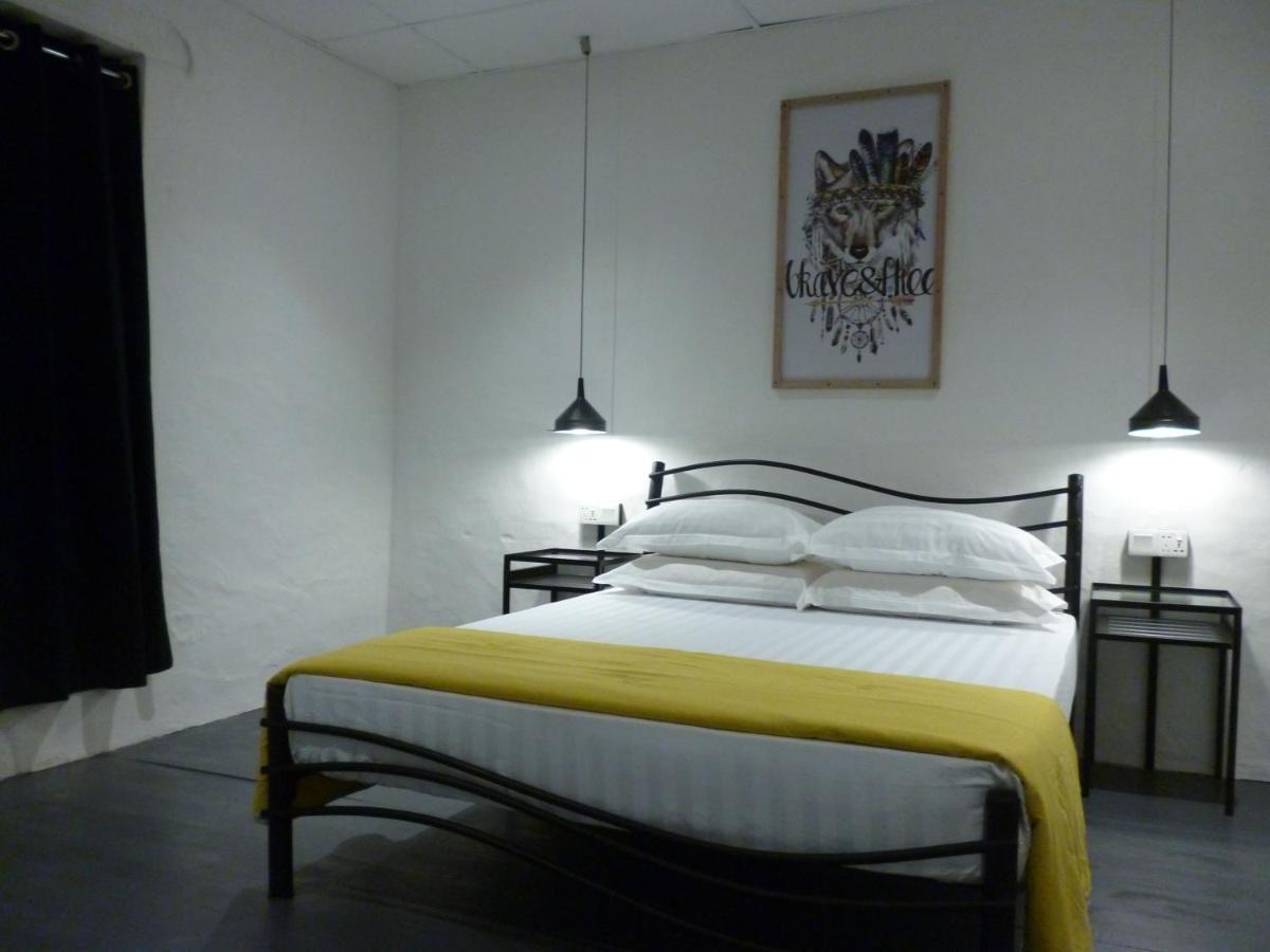 Hostel Ola *